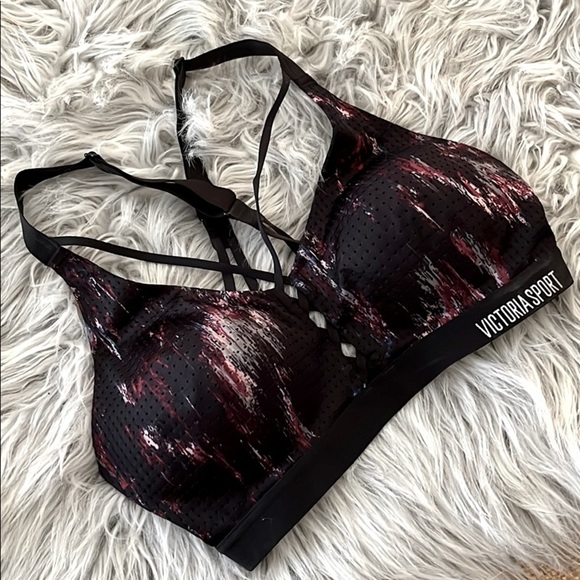Victoria's Secret Other - VSX Padded Sports Bra Size 32D